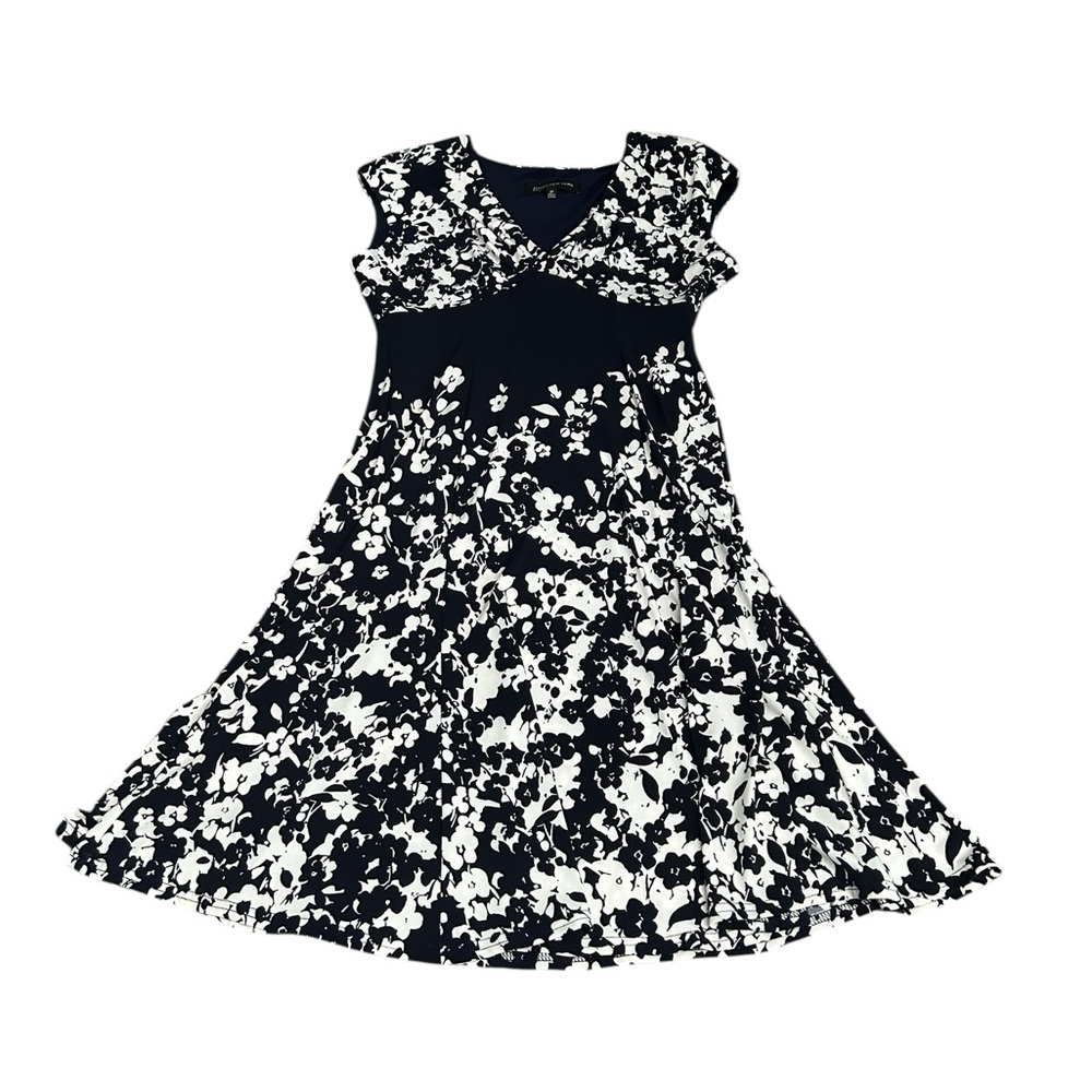 JONES NEW YORK blue and white floral dress